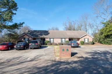 Main picture of 221 Martin Ave