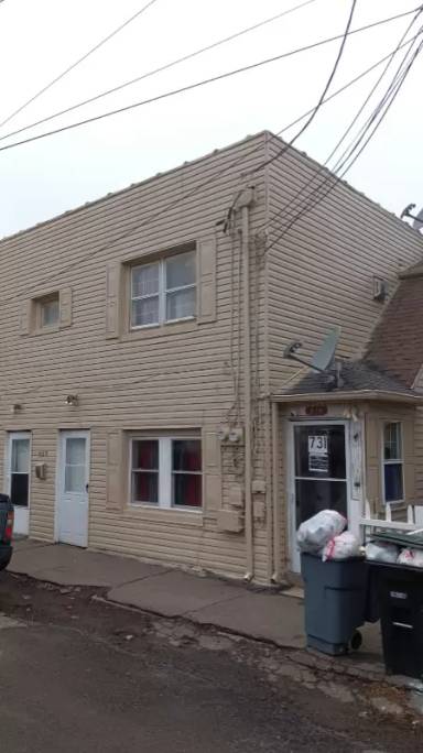 Main picture of 733 W 5th St
