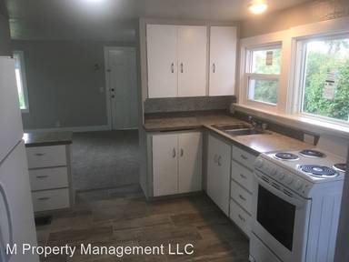 Main picture of 204 W Locust St