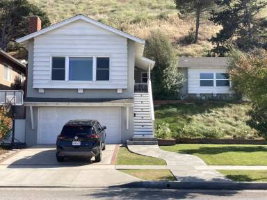 Main picture of 4730 Newton St