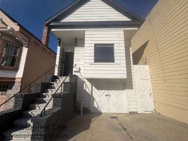 Main picture of 1566 Newcomb Ave