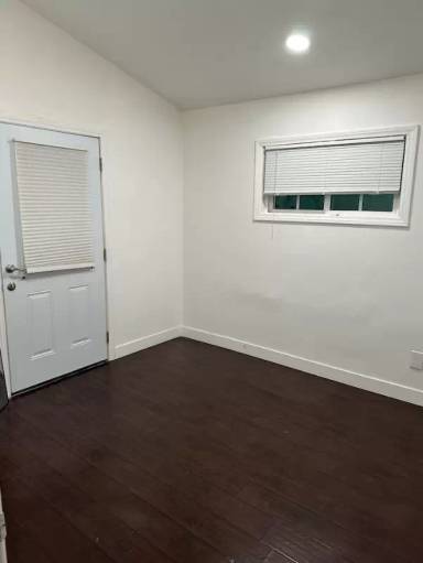 Main picture of 11424 Arminta St