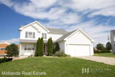 Main picture of 7822 S 97th Cir