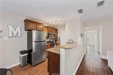 Main picture of 1207 Oney Hervey Dr