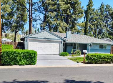 Main picture of 1761 Shirley Dr