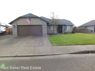 Main picture of 3248 18th Ave SE
