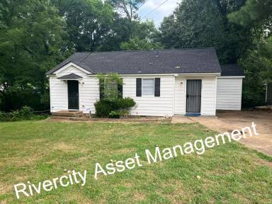 Main picture of 1992 Driftwood Ave