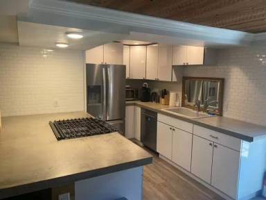 Main picture of 411 South Ave W