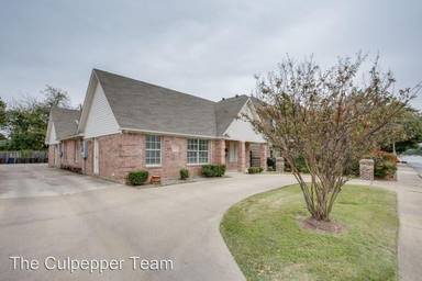 Main picture of 3229 S University Dr