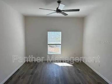 Main picture of 7379 Helliwell St