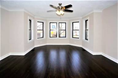 Main picture of 4445 N Rockwell St