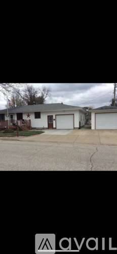 Main picture of 4750 W 8th St