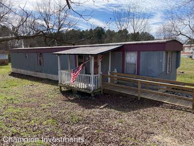 Main picture of 643 Oak Grove Rd