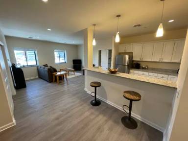 Main picture of 192 Erie Blvd