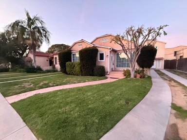 Main picture of 2901 E Mariquita St
