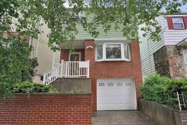 Main picture of 44 Terrace Ave