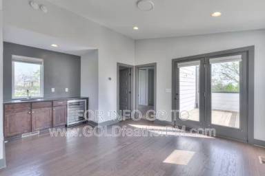 Main picture of 607 Coffee St