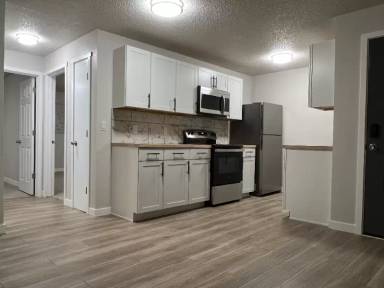 Main picture of 1202 Harvey Rd NE