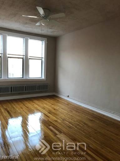 Main picture of 1362 W Estes Ave