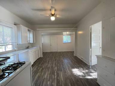 Main picture of 829 15th St