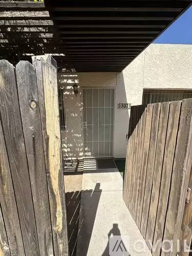 Main picture of 3070 N Geronimo Ave