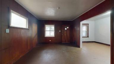 Main picture of 3863 W 16th St