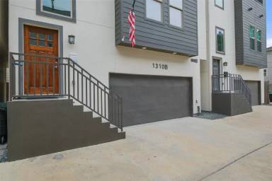 Main picture of 1310 Bingham St