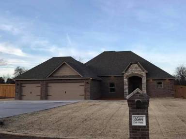Main picture of 8644 NE Wolf Rd