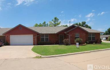 Main picture of 6844 NW Willow Springs Dr