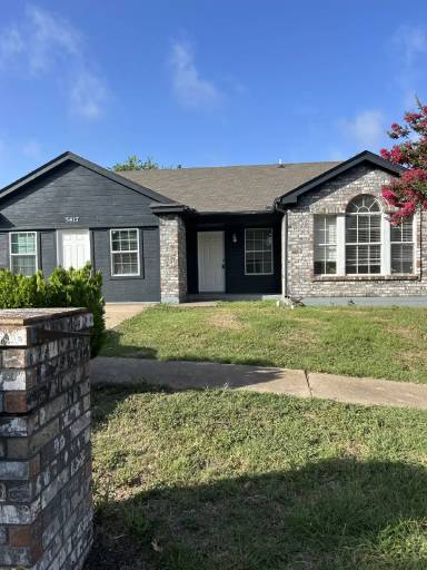 Main picture of 5417 Trailview Dr
