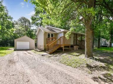 Main picture of 22167 156th St NW