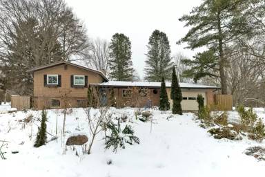 Main picture of 4682 Huron Hill Dr