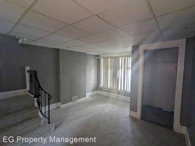 Main picture of 1238 N 60th St