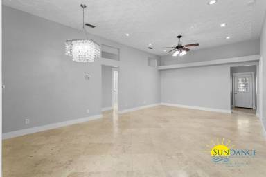 Main picture of 65 Hidden Harbor Ln