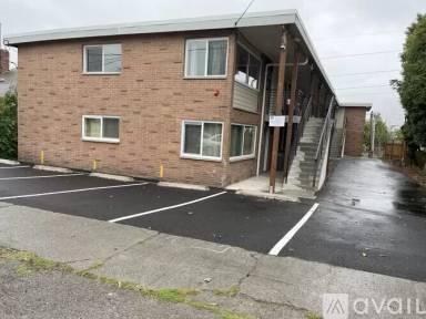 Main picture of 1215 Gregory Way