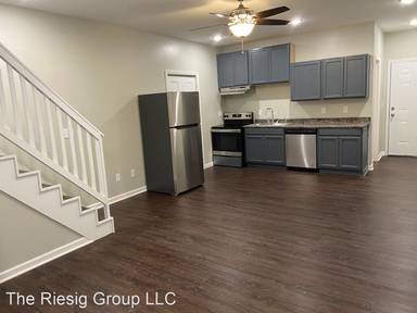 Main picture of 347 E Second St