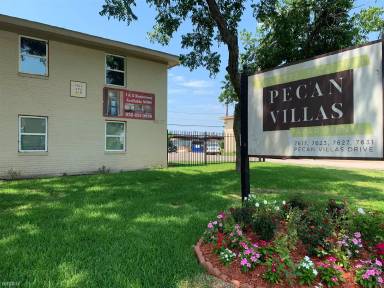 Main picture of 7623 Pecan Villas Dr