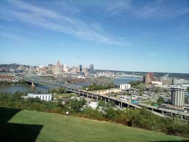 Main picture of 100 Winding Way