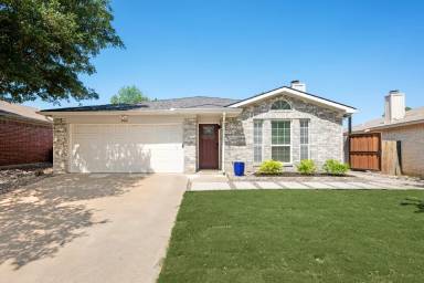 Main picture of 4021 Staghorn Cir N