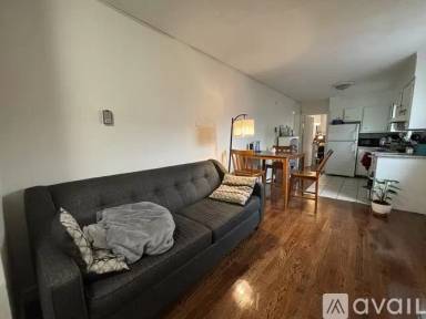 Main picture of 98 Tyler St