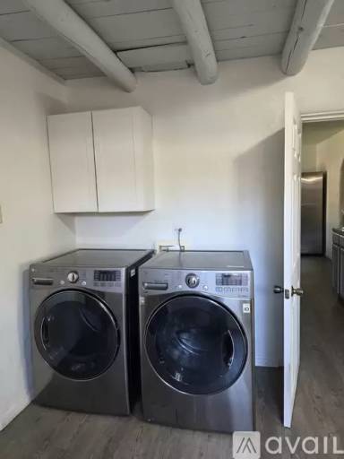 Main picture of 117 1/2 Jimenez St
