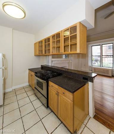 Main picture of 37 W 89th St