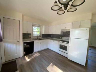 Main picture of 111 Johnston Dr