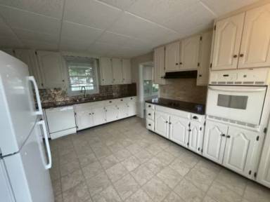 Main picture of 458 Hilldale Ave