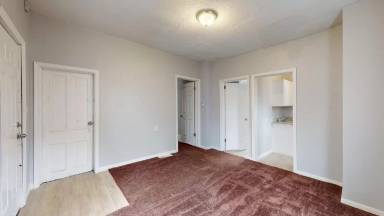 Main picture of 3332 Walton Ave