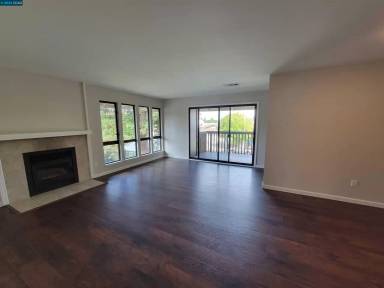 Main picture of 1707 Mahogany Way