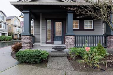 Main picture of 824 234th Pl SE