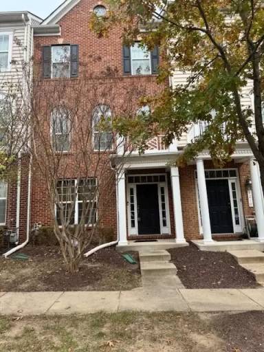 Main picture of 8208 Riggos Way