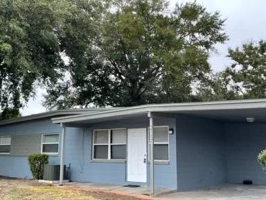 Main picture of 2117 Stryker St