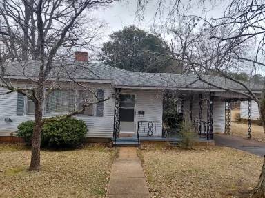 Main picture of 708 Glenwood Rd